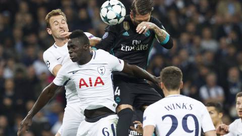 Tottenham vence 3-1 al Madrid. Davinson Sánchez jugó los 90 minutos.