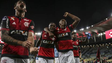 Flamengo venció 2-0 a Cruzeiro, por la fecha 33 del Brasileirao.